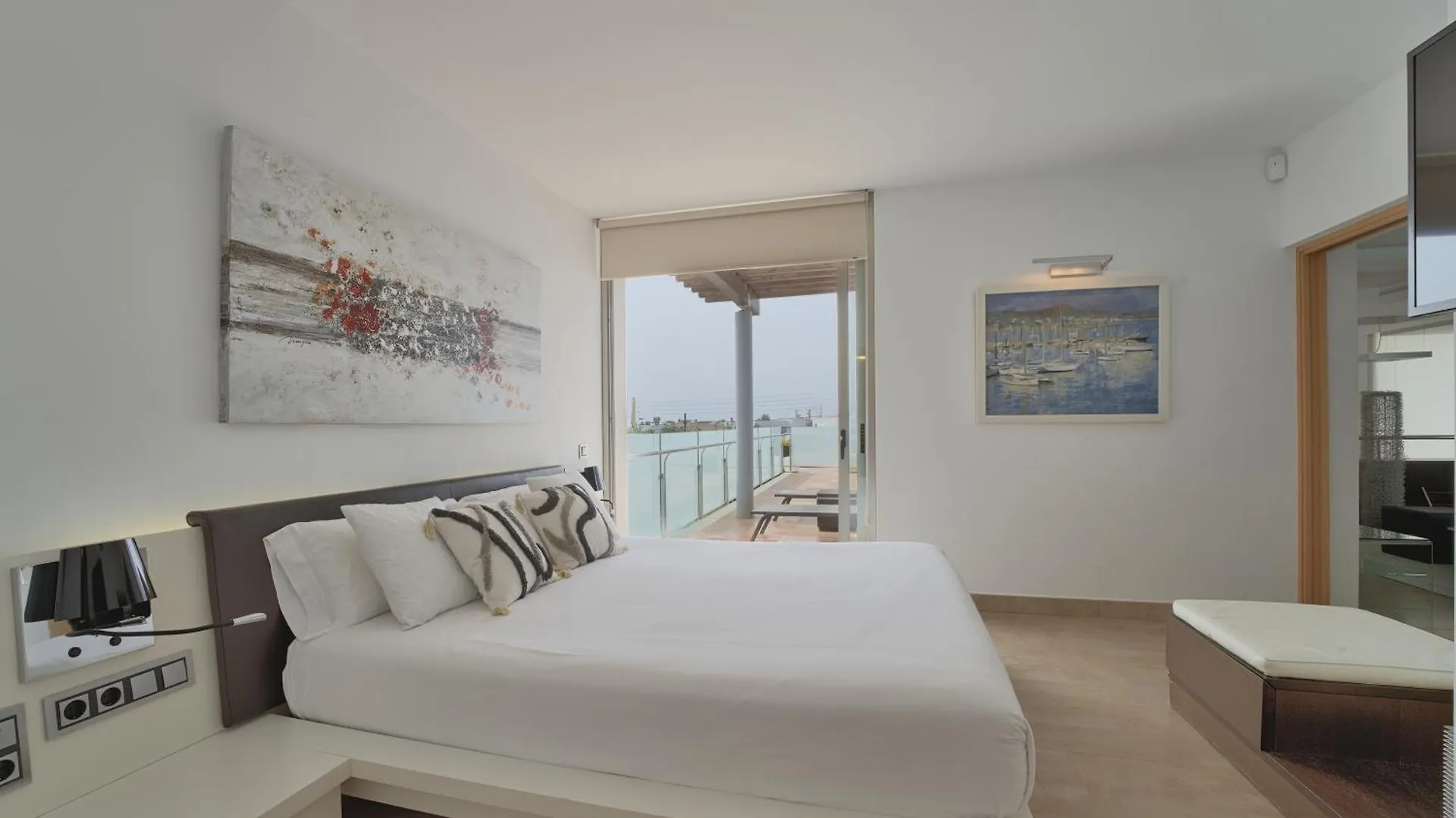 Villa Purpura Panoramic Sant Jordi de ses Salines 0*,